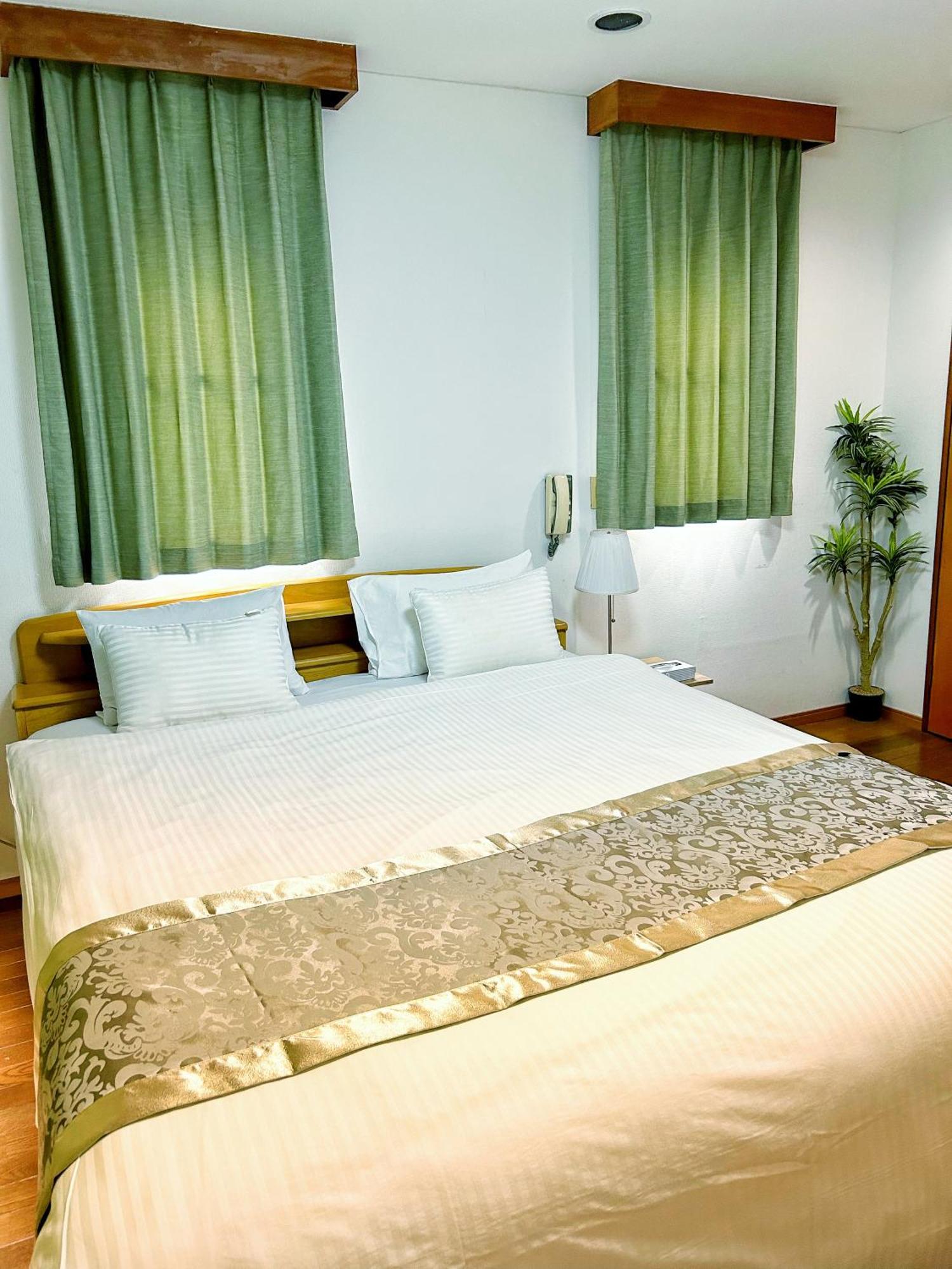 Uhome Ueno Hotel Tokyo Exterior photo